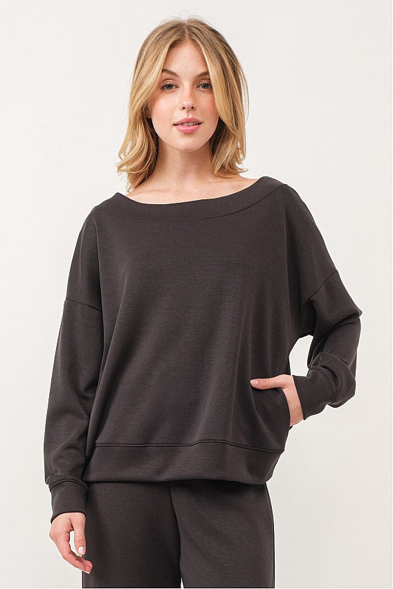 MODAL BLEND BOAT NECK SWEATSHIRT W/ POCKETS